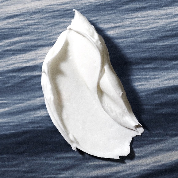 NIB “La Mer” Crème de la Mer Moisturizing Cream. 2oz./60ml **SEALED** - Picture 3 of 14